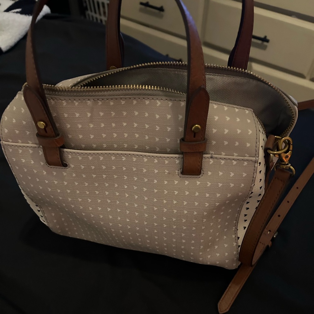 Fossil heart satchel crossbody